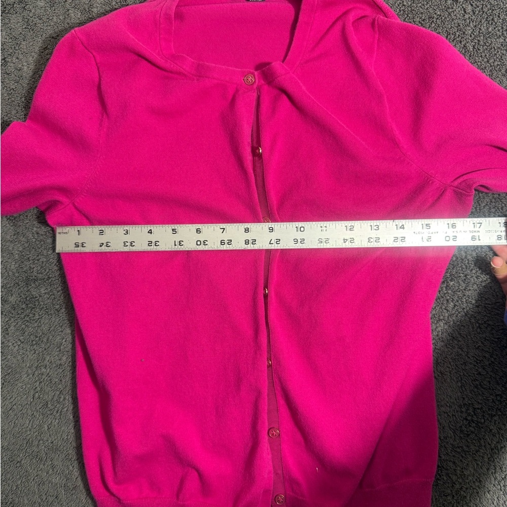 Vintage 2000s Lands' End Women's Vibrant Pink Cardigan - Picture 4 of 5